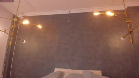 DAYRA ANGELS online show from 5, 4, 2026