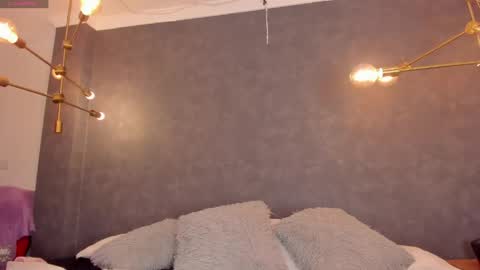 DAYRA ANGELS online show from 21, 4, 2026