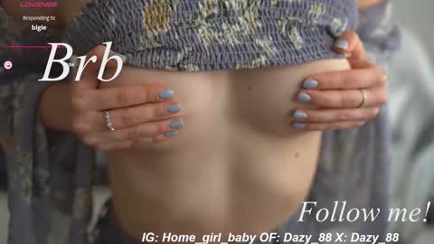 Snapshot of dazy_88 chatting on 5, 11, 2025 Dazy My Fansly online show from 5, 11, 2025