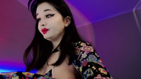 Snapshot of dazzl1ngfire chatting on 13, 10, 2025 Natsumi online show from 13, 10, 2025