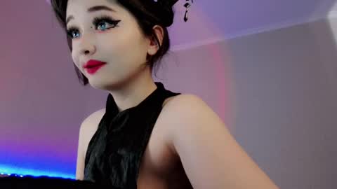 Snapshot of dazzl1ngfire chatting on 15, 10, 2025 Natsumi online show from 15, 10, 2025