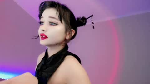 Snapshot of dazzl1ngfire chatting on 19, 10, 2025 Natsumi online show from 19, 10, 2025