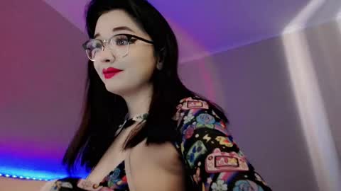 Snapshot of dazzl1ngfire chatting on 23, 10, 2025 Natsumi online show from 23, 10, 2025