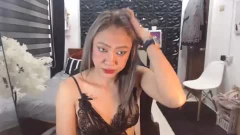 Snapshot of dazzlinglady44 chatting on 12, 3, 2026 stephaniechim online show from 12, 3, 2026