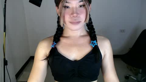 dazzzlingcarol online show from 25, 6, 2026