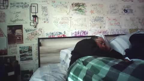 dbeamon92 online show from 16, 4, 2026