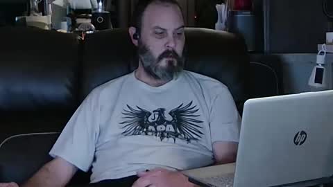 want girl to play with me online show from 29, 1, 2025