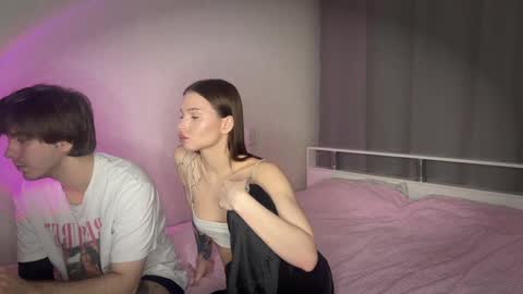 Snapshot of ddewser chatting on 10, 3, 2026 qrovers online show from 10, 3, 2026