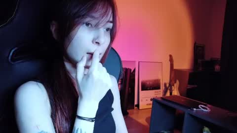 Snapshot of dead_girll chatting on 23, 6, 2026 freak online show from 23, 6, 2026