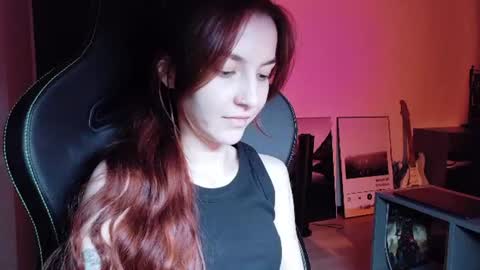 Snapshot of dead_girll chatting on 16, 7, 2026 freak online show from 16, 7, 2026
