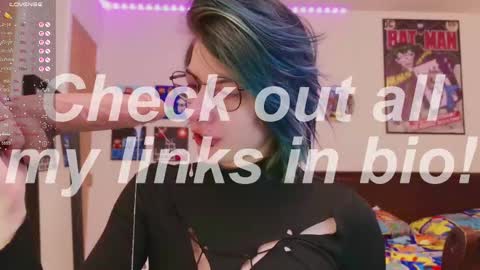 Snapshot of deadratsoup chatting on 14, 11, 2025 Rat online show from 14, 11, 2025