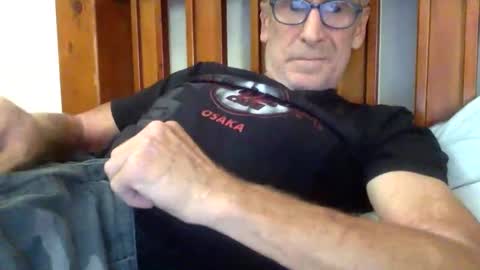 Snapshot of deanofflove2210 chatting on 6, 12, 2024 deanofflove2210 online show from 6, 12, 2024