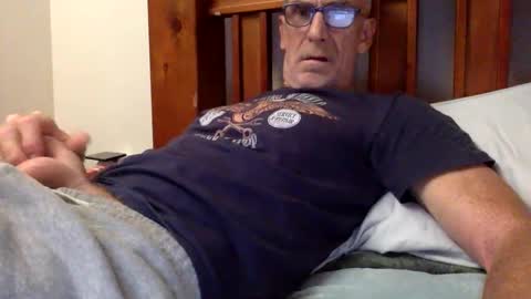 Snapshot of deanofflove2210 chatting on 21, 12, 2024 deanofflove2210 online show from 21, 12, 2024