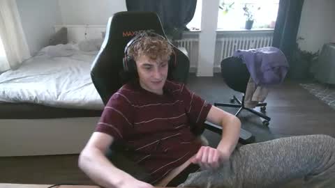 Dean online show from 3, 12, 2025