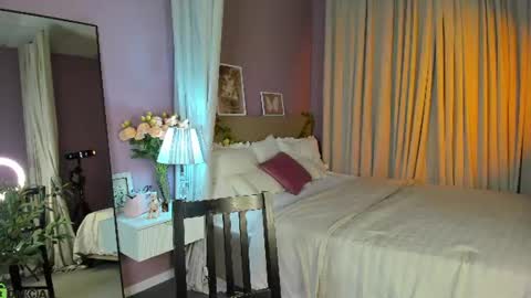 Emily GMT2 Mon 10 AM - 4 PM Wed 10 AM - 4 PM Thu 10 AM - 4 PM Fri 10 AM - 4 PM Sat 10 AM - 4 PM online show from 13, 6, 2026
