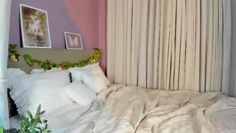 Emily GMT2 Mon 10 AM - 4 PM Wed 10 AM - 4 PM Thu 10 AM - 4 PM Fri 10 AM - 4 PM Sat 10 AM - 4 PM online show from 12, 7, 2026