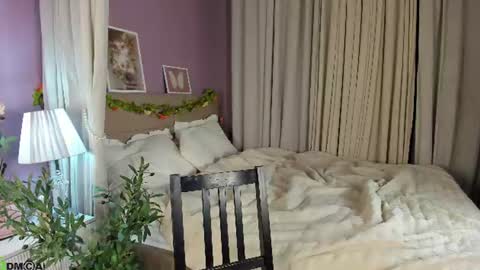 Emily GMT2 Mon 10 AM - 4 PM Wed 10 AM - 4 PM Thu 10 AM - 4 PM Fri 10 AM - 4 PM Sat 10 AM - 4 PM online show from 18, 7, 2026