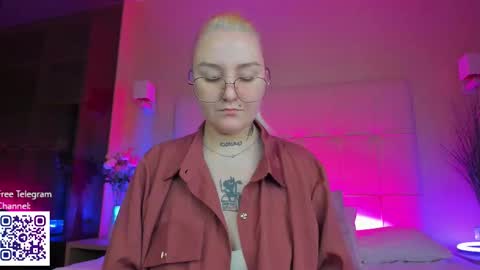 Debbie Mon Tue Fri Sun Sat GMT 3 1000am - 0400pm  online show from 5, 12, 2025