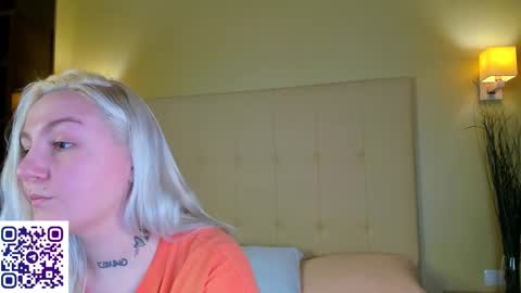 Debbie Mon Tue Fri Sun Sat GMT 3 1000am - 0400pm  online show from 26, 2, 2026