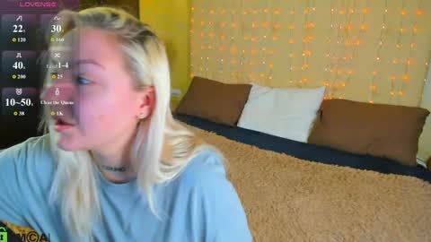 Debbie Mon Tue Fri Sun Sat GMT 3 1000am - 0400pm  online show from 24, 4, 2026