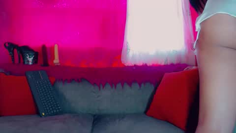 deboragill online show from 13, 4, 2026