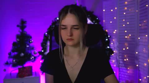 Snapshot of deboralarson chatting on 23, 12, 2025 Debora online show from 23, 12, 2025