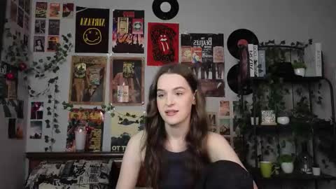 Annie online show from 30, 10, 2025