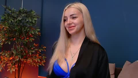 DeeaVIP online show from 6, 4, 2026