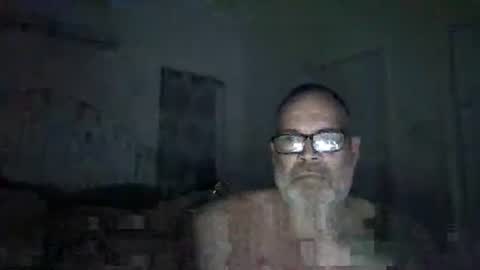Snapshot of deepdiveme chatting on 4, 1, 2025 deepdiveme online show from 4, 1, 2025