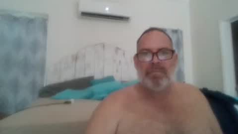 Snapshot of deepdiveme chatting on 1, 2, 2025 deepdiveme online show from 1, 2, 2025