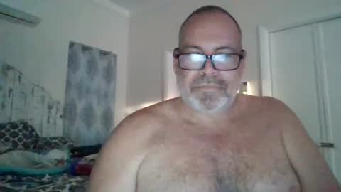 Snapshot of deepdiveme chatting on 8, 3, 2025 deepdiveme online show from 8, 3, 2025