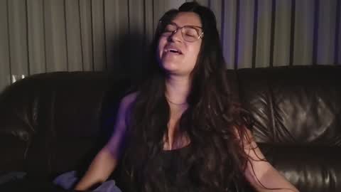 Andre  online show from 2, 2, 2025