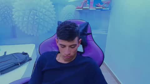 Snapshot of deiby_baby chatting on 19, 11, 2025 DEIBY online show from 19, 11, 2025