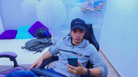 Snapshot of deiby_baby chatting on 28, 11, 2025 DEIBY online show from 28, 11, 2025