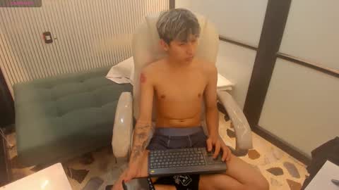 Deilan Wolf  online show from 2, 3, 2026