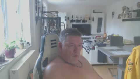 deinprinz2312 online show from 14, 1, 2025