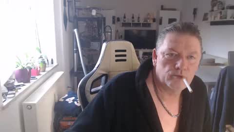 deinprinz2312 online show from 4, 3, 2025