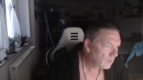 deinprinz2312 online show from 21, 9, 2025