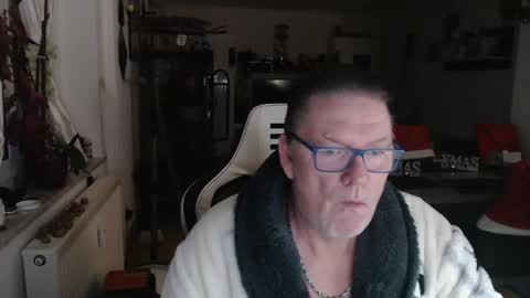 deinprinz2312 online show from 15, 12, 2025