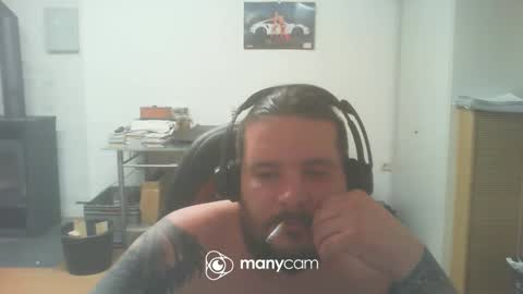 Snapshot of deinspielzeug87 chatting on 2, 1, 2025 deinspielzeug87 online show from 2, 1, 2025