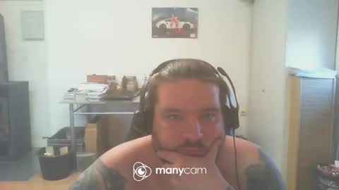 Snapshot of deinspielzeug87 chatting on 26, 1, 2025 deinspielzeug87 online show from 26, 1, 2025