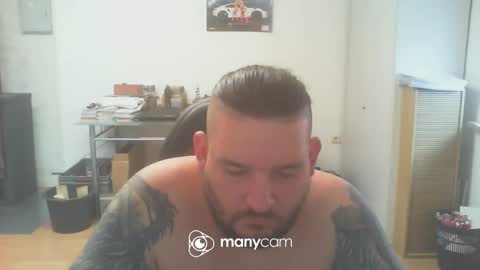 Snapshot of deinspielzeug87 chatting on 29, 1, 2025 deinspielzeug87 online show from 29, 1, 2025