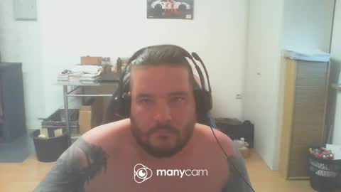 Snapshot of deinspielzeug87 chatting on 2, 2, 2025 deinspielzeug87 online show from 2, 2, 2025