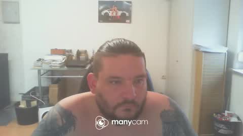 Snapshot of deinspielzeug87 chatting on 11, 2, 2025 deinspielzeug87 online show from 11, 2, 2025