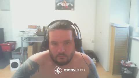 Snapshot of deinspielzeug87 chatting on 23, 2, 2025 deinspielzeug87 online show from 23, 2, 2025