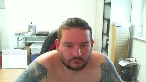 Snapshot of deinspielzeug87 chatting on 21, 10, 2025 deinspielzeug87 online show from 21, 10, 2025