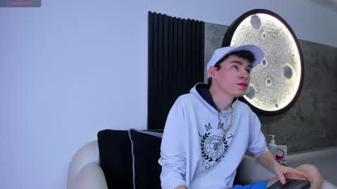 Snapshot of deivid_oficial20 chatting on 15, 9, 2025 Deivid online show from 15, 9, 2025