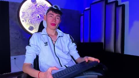 Snapshot of deivid_oficial20 chatting on 27, 10, 2025 Deivid online show from 27, 10, 2025