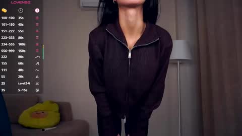 Hello everyone Im Tessa Make yourself comfortable. Were going to have fun together  online show from 30, 9, 2025