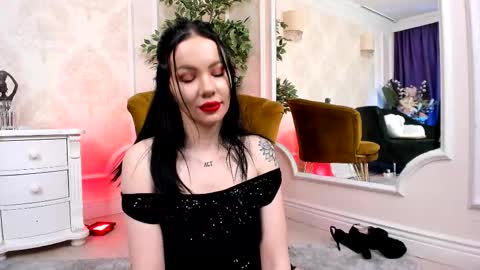 Christine online show from 7, 3, 2025